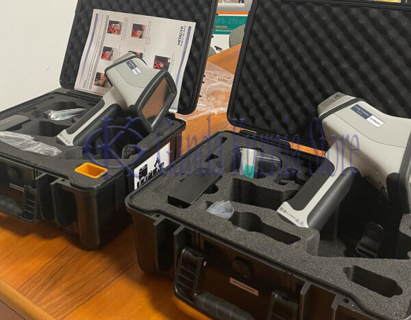 Hitachi X-MET 8000 Smart Handheld Analyzer - Image 3