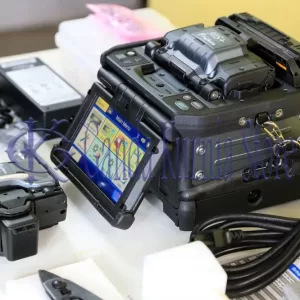 Fujikura 90S+ Core Alignment Fusion Splicer